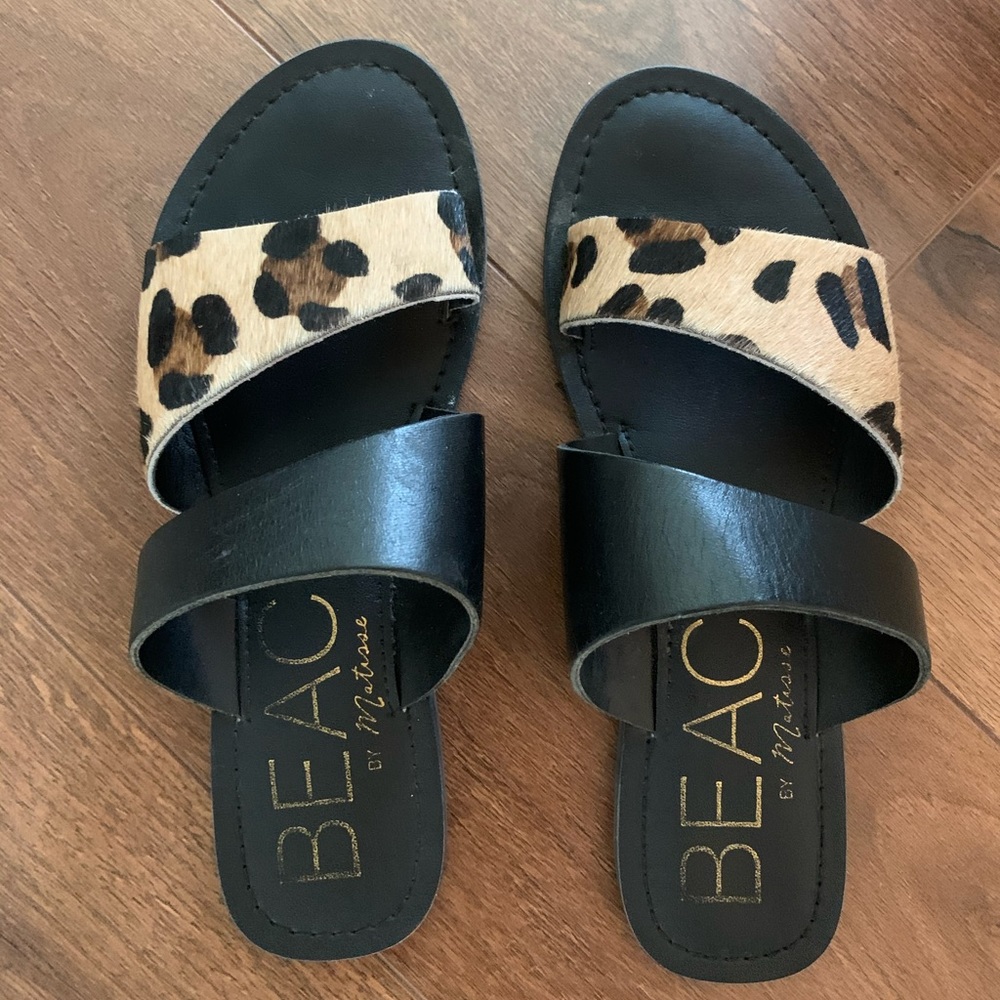 Beach by Matisse, size 5 sandals